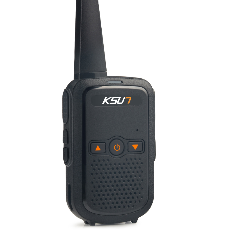 频率范围400-470MHz额定电压DC3 7V（可充式锂电池）记忆信道16个信道天线配置内置天线工作方式同频单工或异频单工接地方法负极体积136 x
