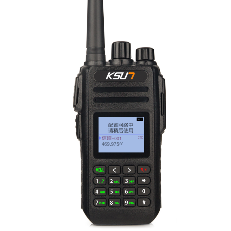 公共部份电源电压7 4V守候电流140ma省电状态下100ma尺寸124 x 63 x 42mm（不包含天线）重量256g音频输出功率2W@10%失真模拟部份波段UHF
